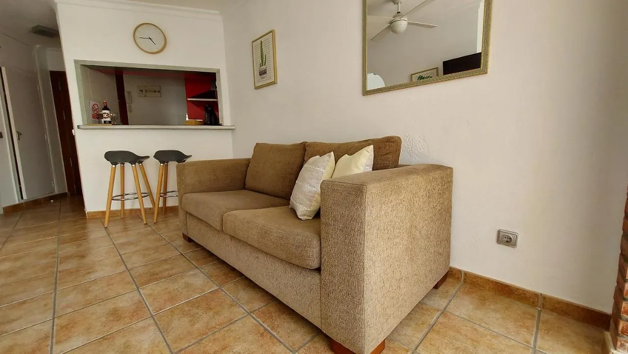 Lola'S Apart Torrox Spain